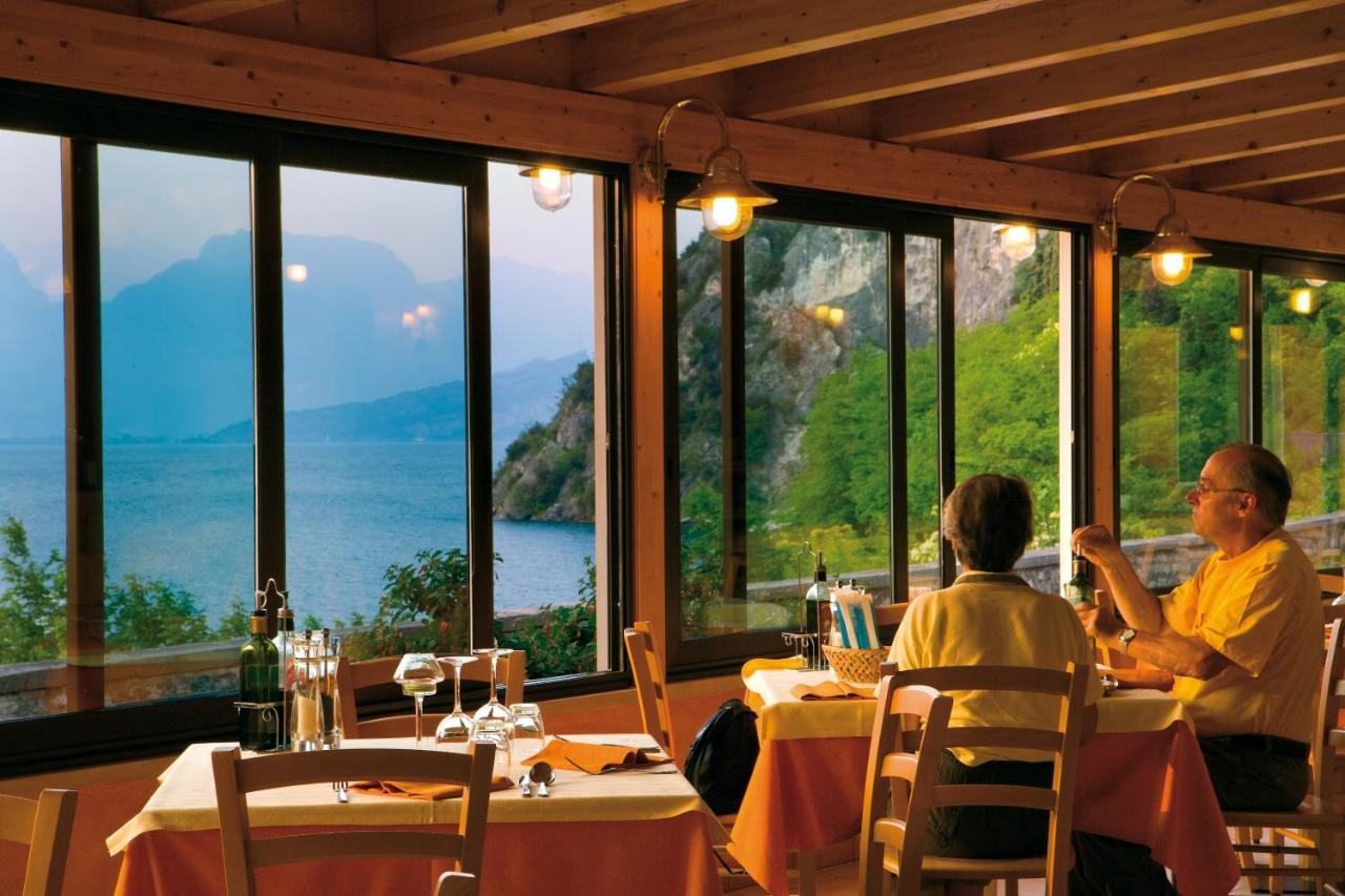 Hotel Baitone - Nature Village Malcesine Exterior foto