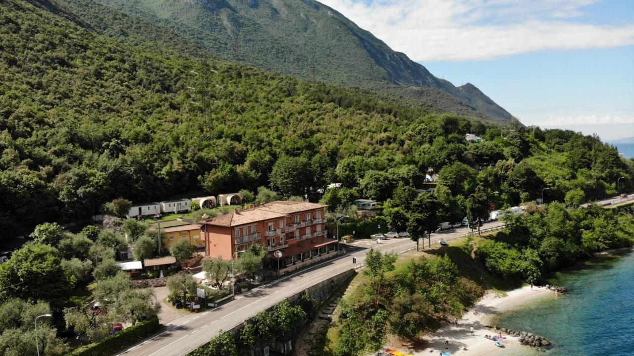 Hotel Baitone - Nature Village Malcesine Exterior foto